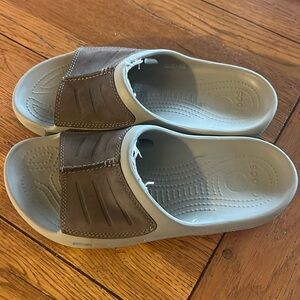 Crocs men’s 9 flip flop/sandals